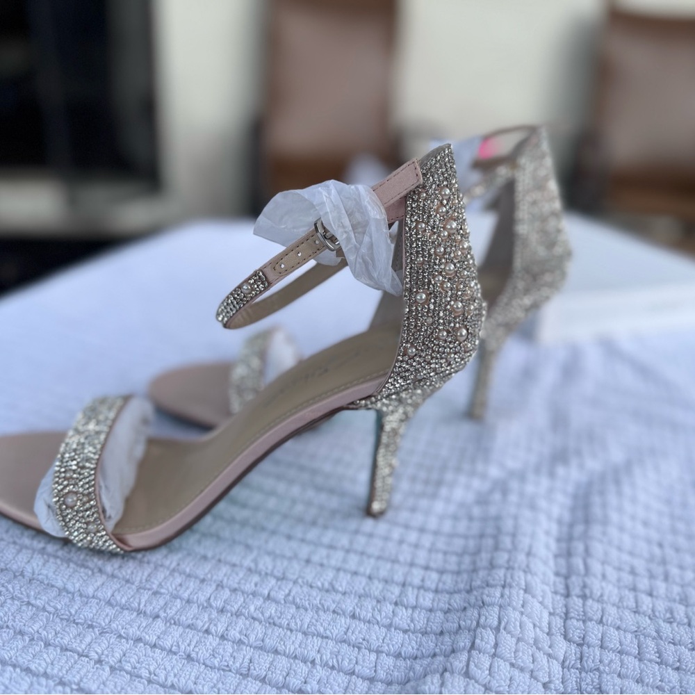 Betsy Johnson! Brand New! RARE & Gorgeous Beaded Women's Heels Pale Pink-Size 10 - Picture 5 of 10